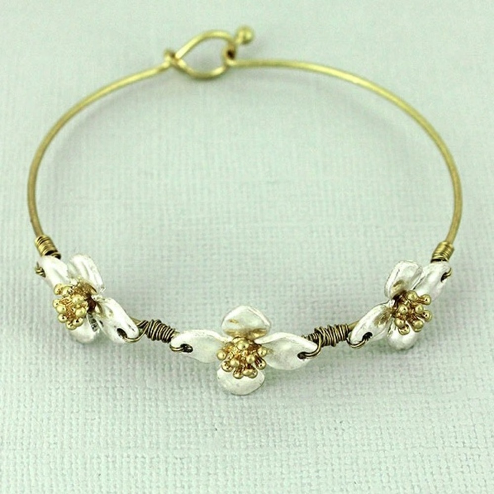 2/$12- TWO-TONE TRIPLE FLOWER BRACELET